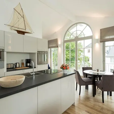 Villa Grosszuegige Mit Sauna Und Balkon Vp *