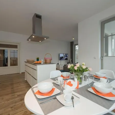 Grosszuegige Mit Sauna Und Balkon Vp * Goehren (Ruegen)