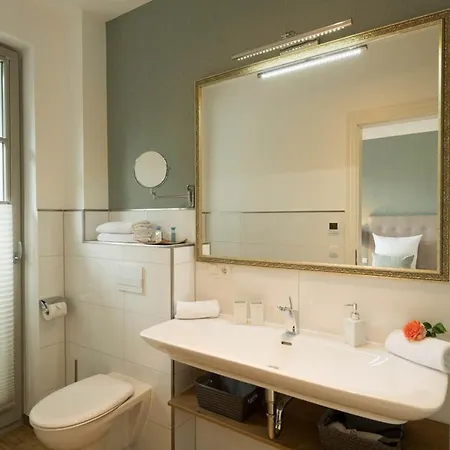 Grosszuegige Mit Sauna Und Balkon Vp Villa