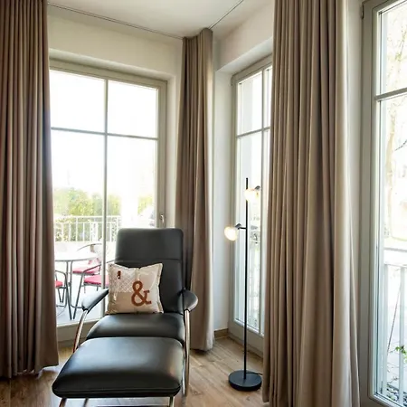 Grosszuegige Mit Sauna Und Balkon Vp Vila