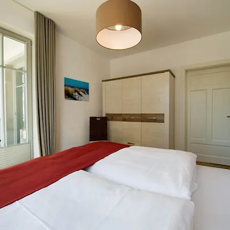 Grosszuegige Mit Sauna Und Balkon Vp Vila Goehren (Ruegen)