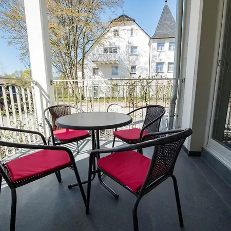 Grosszuegige Mit Sauna Und Balkon Vp Villa *