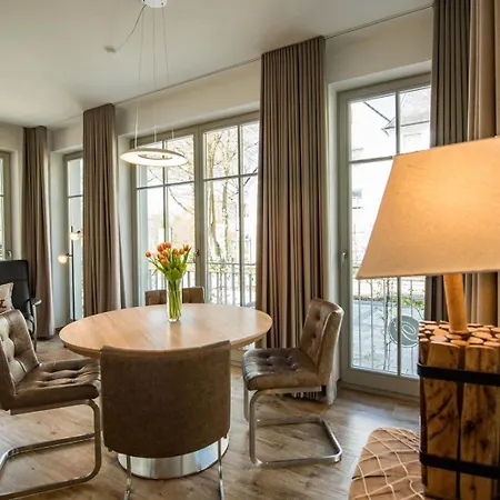 Grosszuegige Mit Sauna Und Balkon Vp * Goehren (Ruegen)