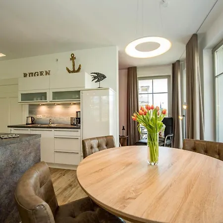 Grosszuegige Mit Sauna Und Balkon Vp Vila