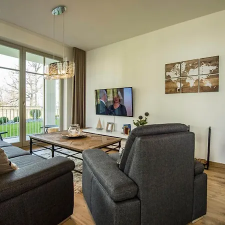 Grosszuegige Mit Sauna Und Balkon Vp * Goehren (Ruegen)